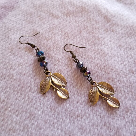 New Handmade Earrings with cryatals - Picture 5 of 6